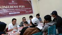 Konferensi Pers KPU Torut Berharap Pilkada Aman dan Damai