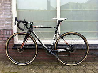 Giant TCR Advanced SL z hamulcami hydraulicznymi 