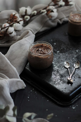 Mousse de chocolate al caramelo salado - RECETAS KIDSANDCHIC 