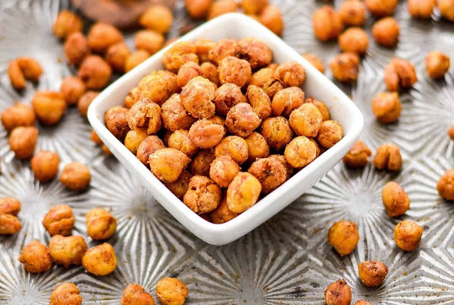 Roasted Chickpeas: A Crispy Protein-Packed Snack