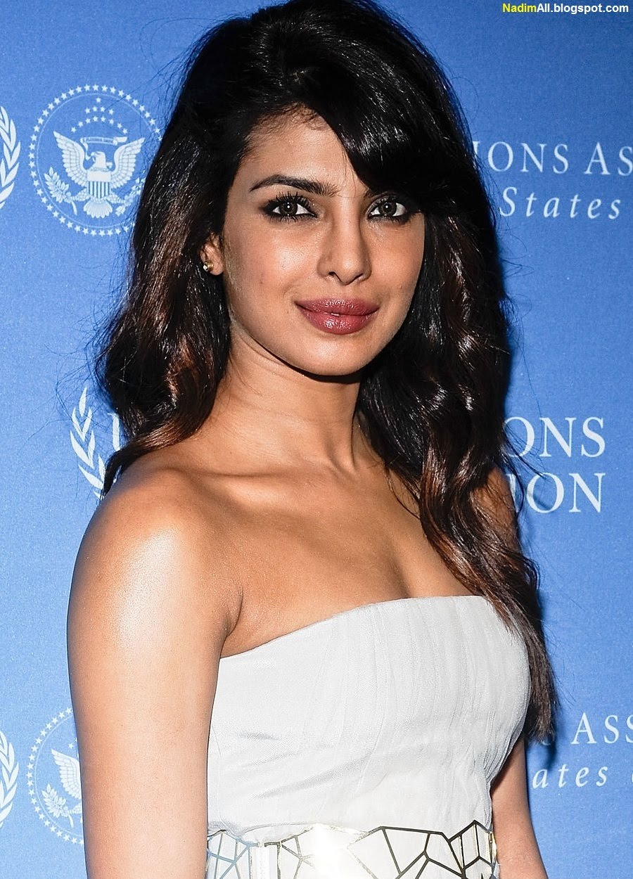 priyanka-chopra-hot-2013