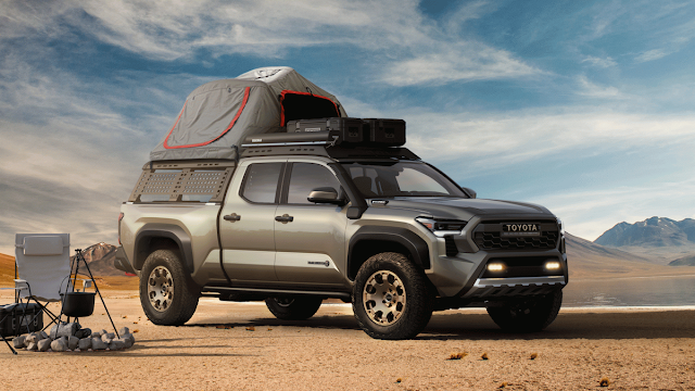 Toyota Tacoma rooftop tent