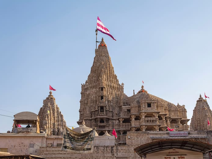 Dwarkadhis Temple