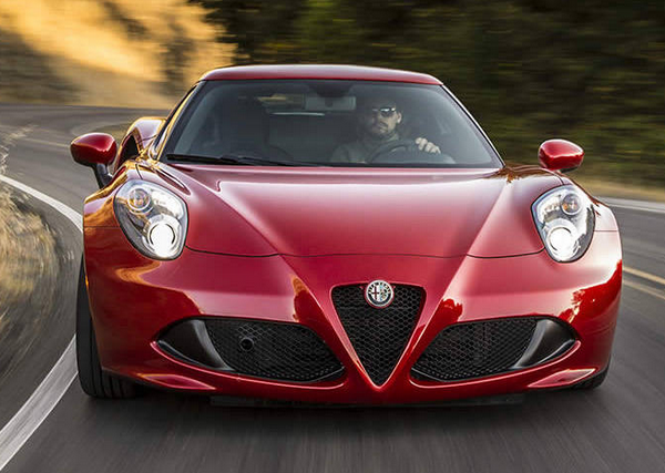 Peeping 2018 4C Coupe Alfa Romeo GALLERY