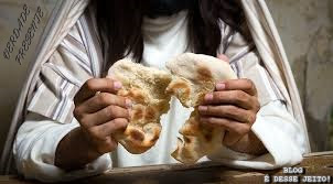 Imagem de JESUS partindo o pão