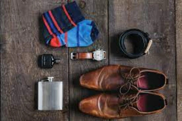 Five Fashion Items Men Need To Throw Away