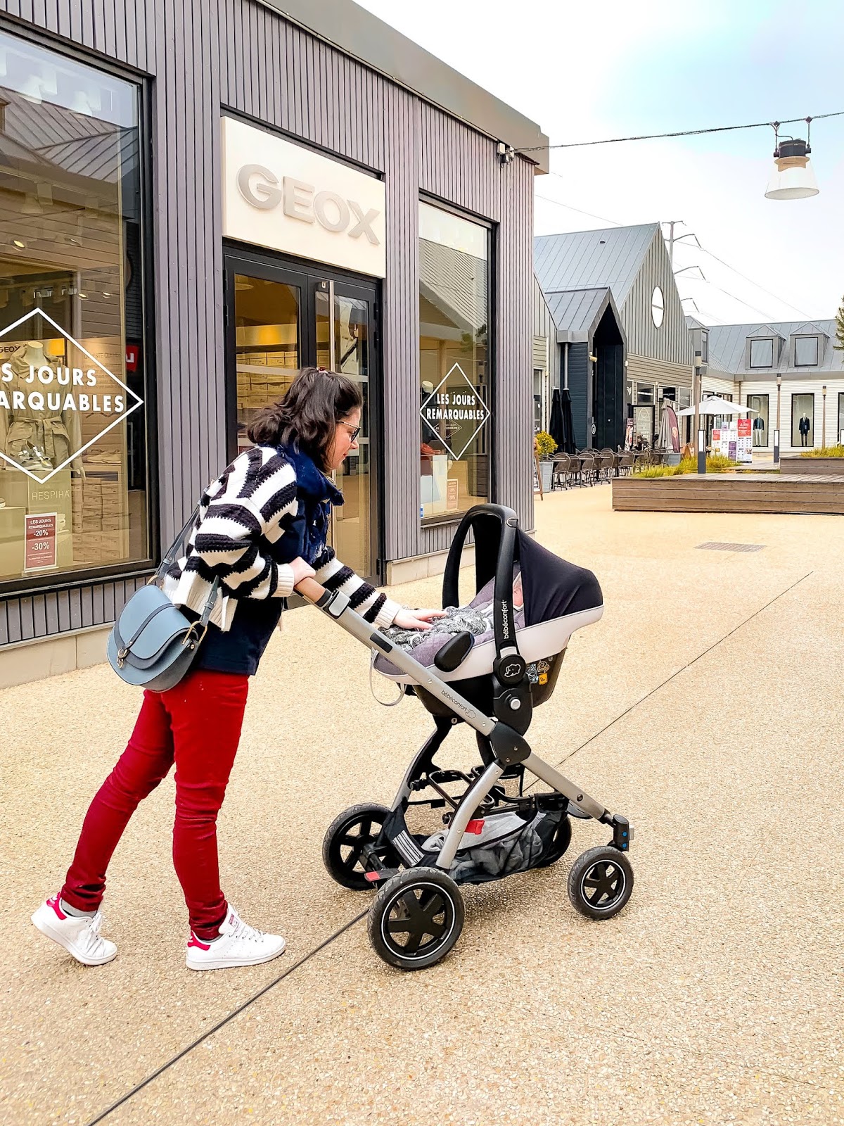 Quelle Poussette Choisir Notre Avis Sur Bebe Confort Et Uppababy Les Gommettes De Melo