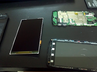 LCD, digitizer, removal, scratched, motorola, atrix 2, cracked