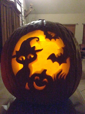 Pumpkin Carvings: Of course you can use stencils for easier pumpkin carvings #dreamsmorerealthanreality