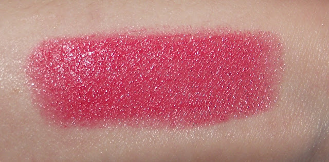 Bourjois Rouge Edition Lipstick Review - 11 Strawberry Fraise Remix