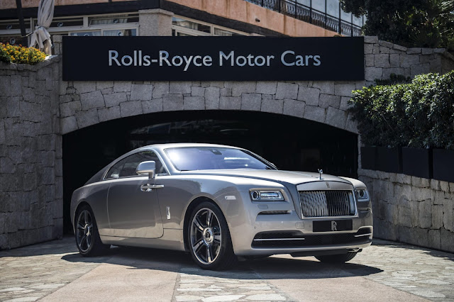 Rolls-Royce presenta los Emerald Embellished  Dawn y Wraith