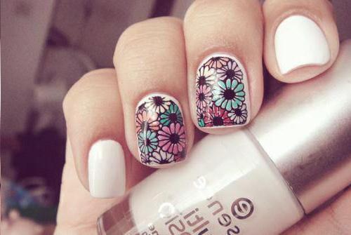 File:Most Beautiful Nail Designs.svg