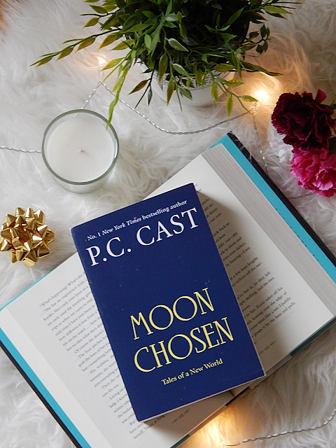 Moon Chosen No Spoiler Book Review | sprinkledpages
