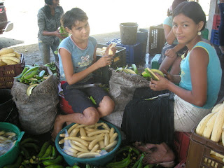 Peeling plantains, La Bomba, Jutiapa, Honduras