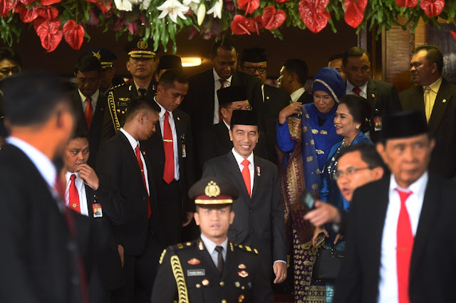 Presiden Jokowi menghimbau Kepada Seluruh Masyarakat Agar jangan terpecah bela. Seperti yang anda ketahui seluruh pembaca setia ditanah air saat ini. Pada hari ini tepatnya pada tanggal 27/06/2018 dimana