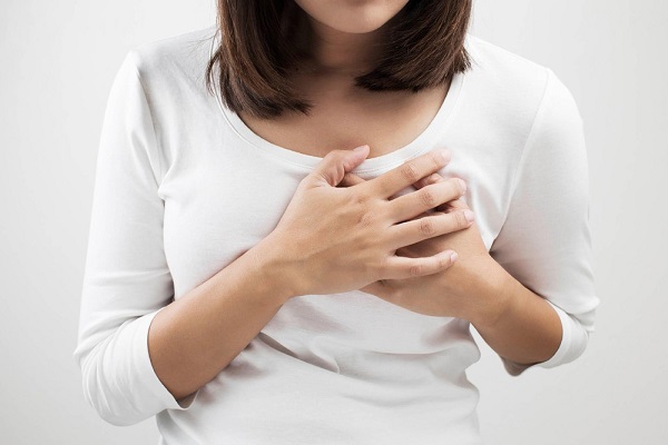 Suy giảm nội tiết tố dẫn tới ngực nhỏ ở phụ nữ