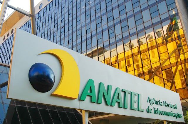 Operadoras de TV paga podem ser multadas pela Anatel, após retirada do SBT, Record e RedeTV - 30/03/2017
