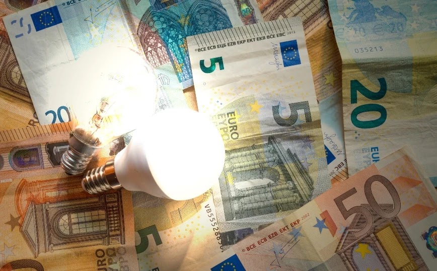 Επανασύνδεση ρεύματος και διαγραφή χρεών έως 6.000 ευρώ για ευάλωτα νοικοκυριά
