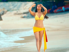 Alia Bhatt hot bikini images