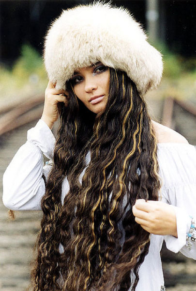 longest hair girls in the world ~ SmileCampus