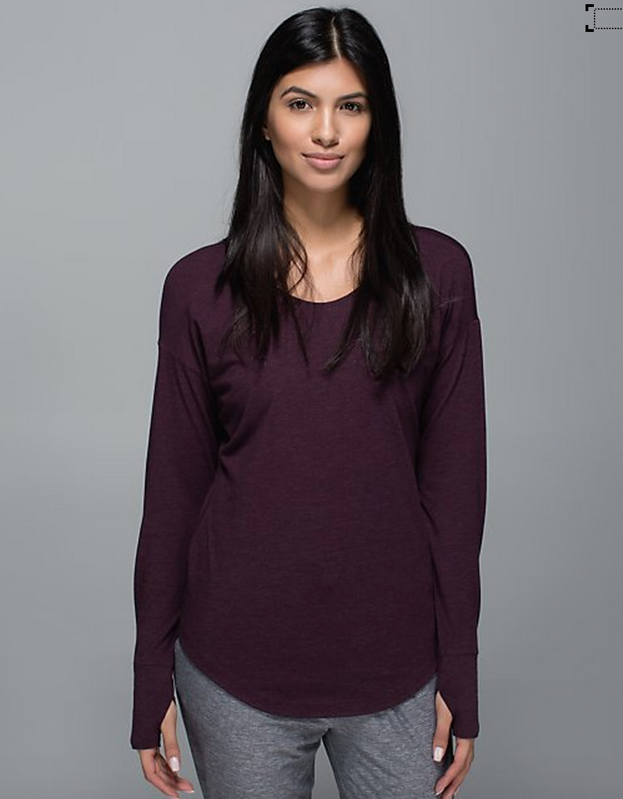 http://www.anrdoezrs.net/links/7680158/type/dlg/http://shop.lululemon.com/products/clothes-accessories/tops-long-sleeve/Weekend-Long-Sleeve?cc=18562&skuId=3602070&catId=tops-long-sleeve