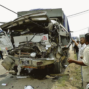 3 maut kemalangan babit 9 kenderaan di Jalan Mahsan-Bahau 