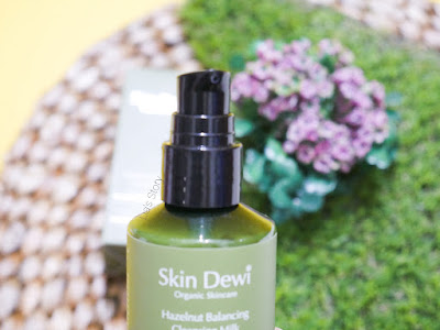 review-skin-dewi-hazelnut-balancing-cleansing-milk