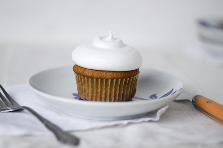 Light Cupcake Frosting