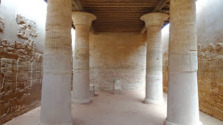 In this temple the king made quick process with robbers