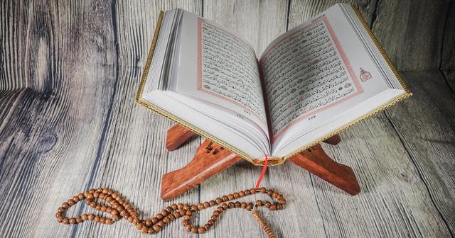 Senarai Surah dan Jumlah Ayat  Dalam Al  Quran  Nadhie Wueen