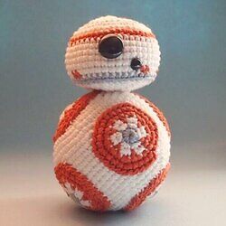 Robot BB8 amigurumi