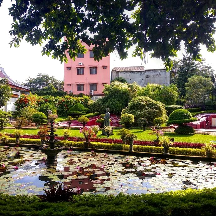 Wisata Tjong Yong Hian Taman Bunga Medan  Bergaya Tiongkok 