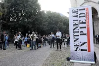 Sentinelle in piedi