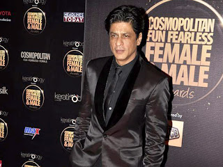 srk @ Cosmopolitan Fun Fearless Female & Male Awards