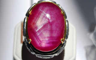 Batu Ruby Burma (Myanmar)