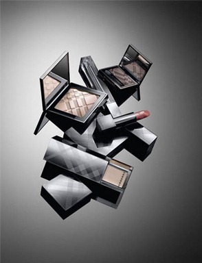 196542,xcitefun-burberry-cosmetics-4