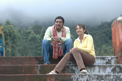 Kollywood Film Trisha and Prakash Raj in Abhiyum Naanum Photo Gallery