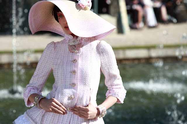 Fashion Runway | Chanel Cruise 2013 Show in Versailles