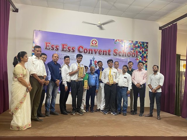 Agra प्रिल्यूड पब्लिक स्कूल में आयोजित अंतर्विद्यालयी कवि सम्मेलन में बाल कवियों ने किया मंत्रमुग्ध..