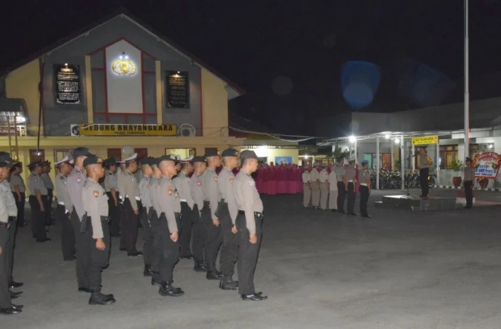 HUT Bhayangkara Ke-73, 65 Personel Polres Pamekasan Dapat Kado Naik Jabatan