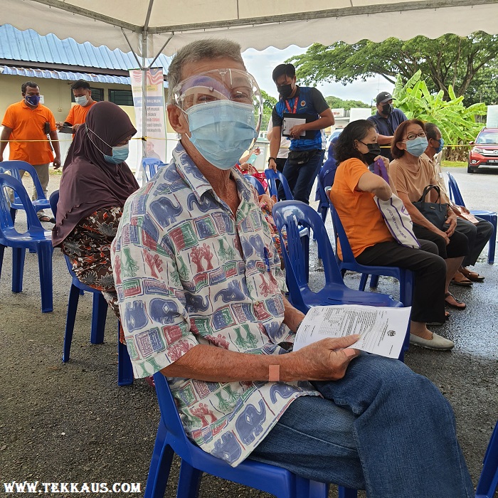 First Dose of Pfizer Vaccine For My Dad