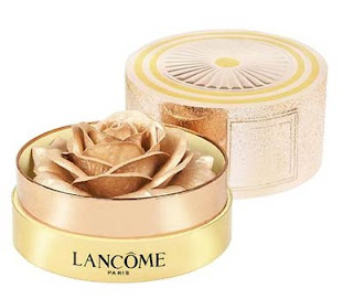 http://track.effiliation.com/servlet/effi.redir?id_compteur=21960029&url=https://www.lancome.fr/maquillage/teint/highlighter/la-rose-a-poudrer/A01467-LAC.html%23q%3Drose%2B%C3%A0%2Bpoudrer%26start%3D1