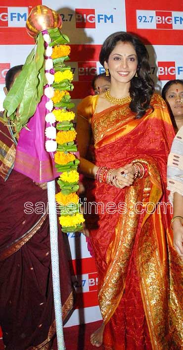 Bollywood actress Isha koppikar in beautiful embellished silk saree with