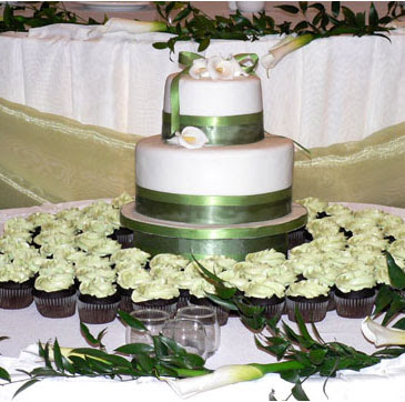 chocolate cupcakes supporting a wedding cake