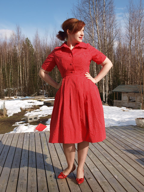 50's vintage pattern shirtwaist dress