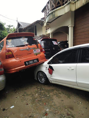 Dibalik kisah selamat Tsunami Banten dari Grand Livina Mania.