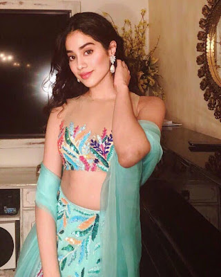 janhvi kapoor old photos 