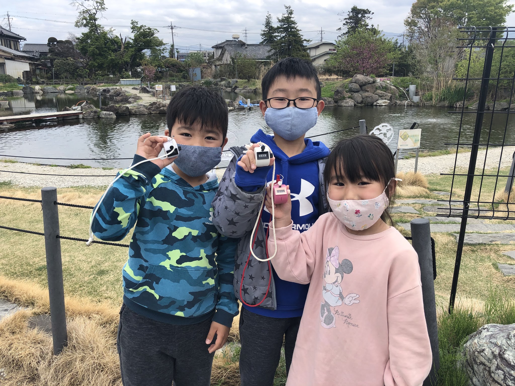 3人で52匹釣りました 山梨県昭和町の釣り堀 おさかなつり とと