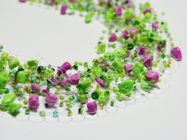 Airy Crochet Necklace Tutorial Using Fishing Line / The Beading Gem