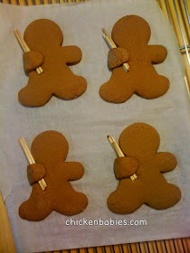 how to make gingerbread cookies that hold candy canes